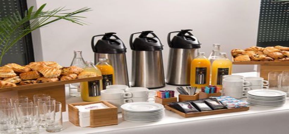 Que_alimentos_y_bebidas_no_pueden_faltar_en_un_coffee_break_4_large